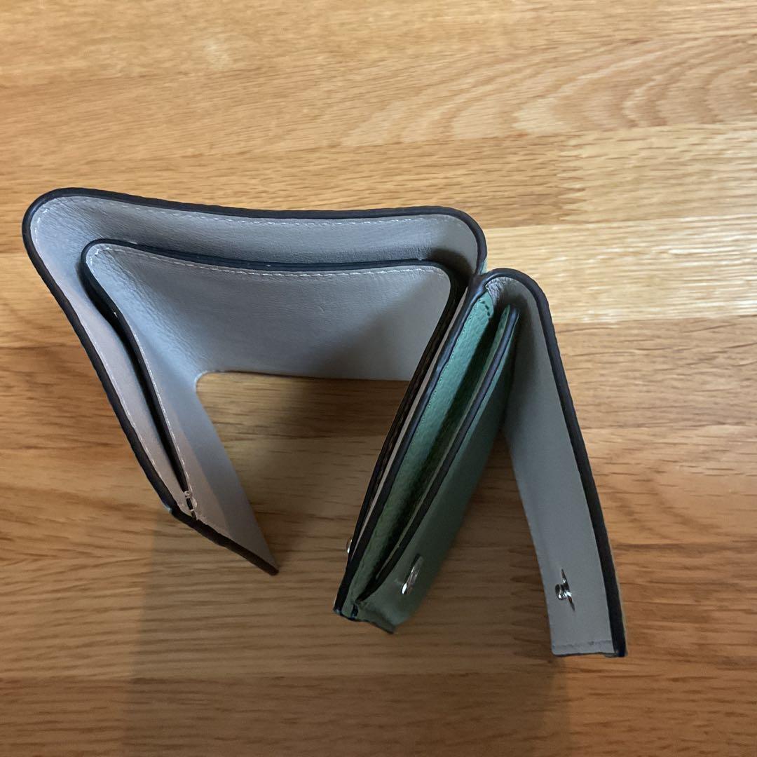 新品未使用/ロエベ/三つ折り財布　コンパクト財布　グリーン