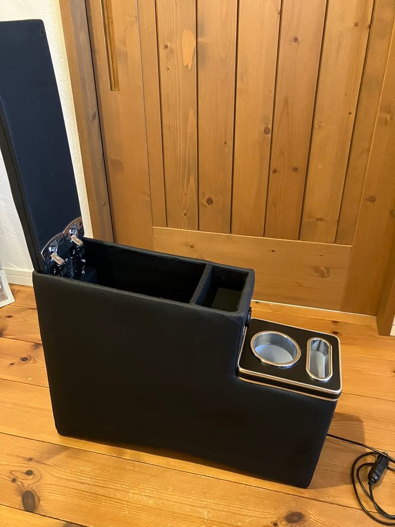 シエンタ10系/170系アームレスト