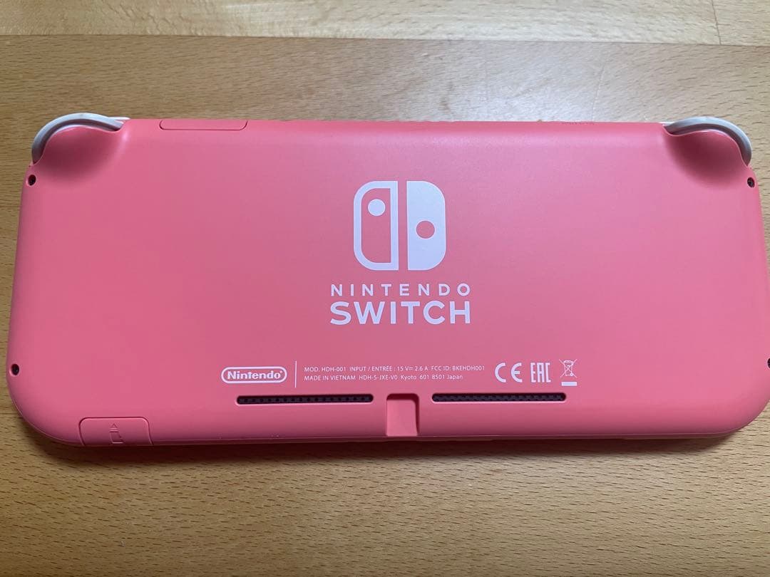 【Nintendo Switch Lite コーラル【充電器&SDカード付き】