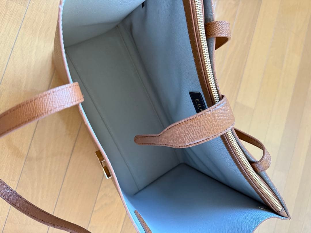 フルラ FURLA ブラウンA4 バッグ ビジネス 肩掛け