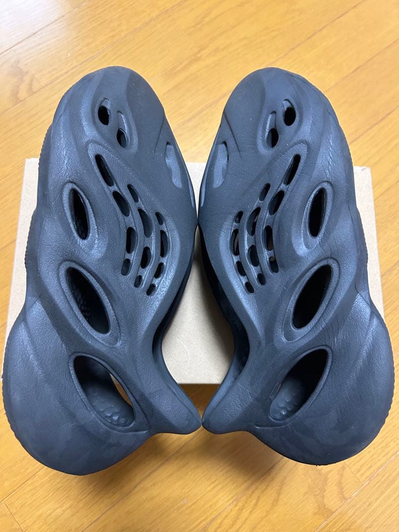 靴 adidas YEEZY Foam Runner \"Onyx\" 26.5