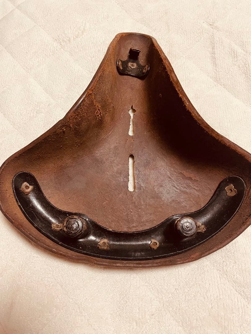 自転車サドル　スペシャル　レトロ　革　昭和