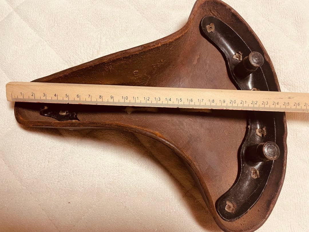 自転車サドル　スペシャル　レトロ　革　昭和