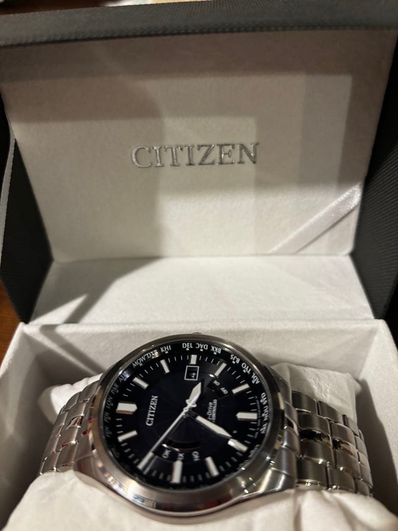【未使用！】CITIZEN Eco-Drive CB0011-69L 箱説明付き