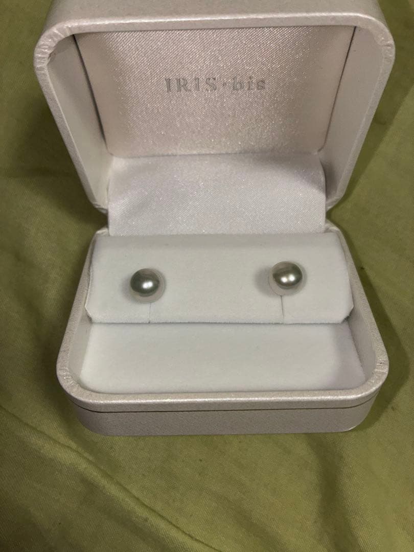 か*ん様 イリスパイラ PT900アコヤ真珠ピアス