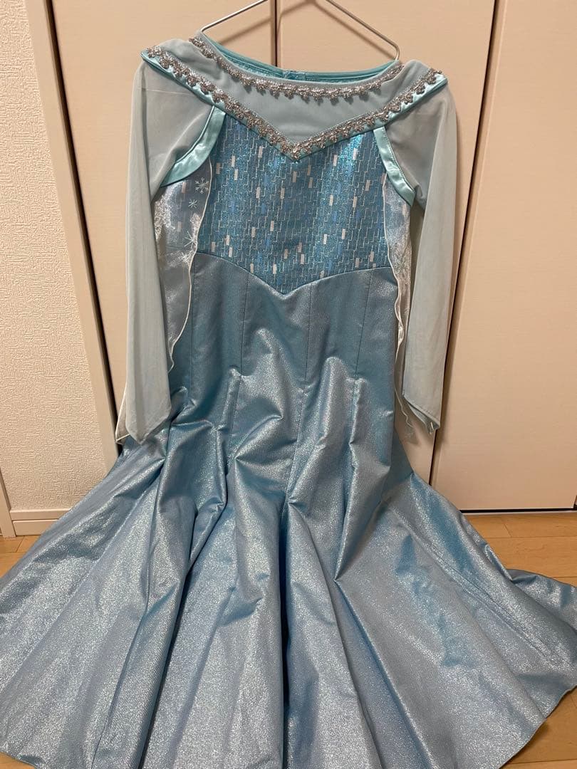 ディズニー　ビビデバビデブティック　 アナと雪の女王　エルサのドレス
