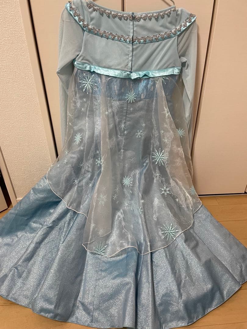 ディズニー　ビビデバビデブティック　 アナと雪の女王　エルサのドレス