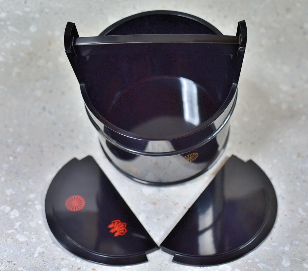 真塗光越造、菊桐紋手桶水指　【極上品】お茶道具／共箱