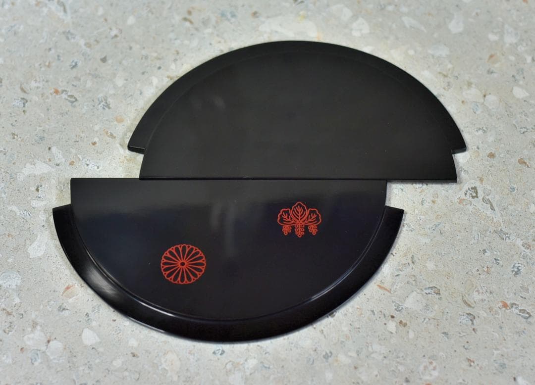 真塗光越造、菊桐紋手桶水指　【極上品】お茶道具／共箱