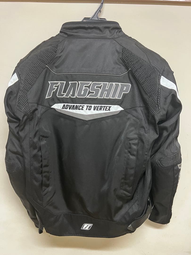 FLAGSHIP ADVANCE TO VERTEX ブラックジャケット