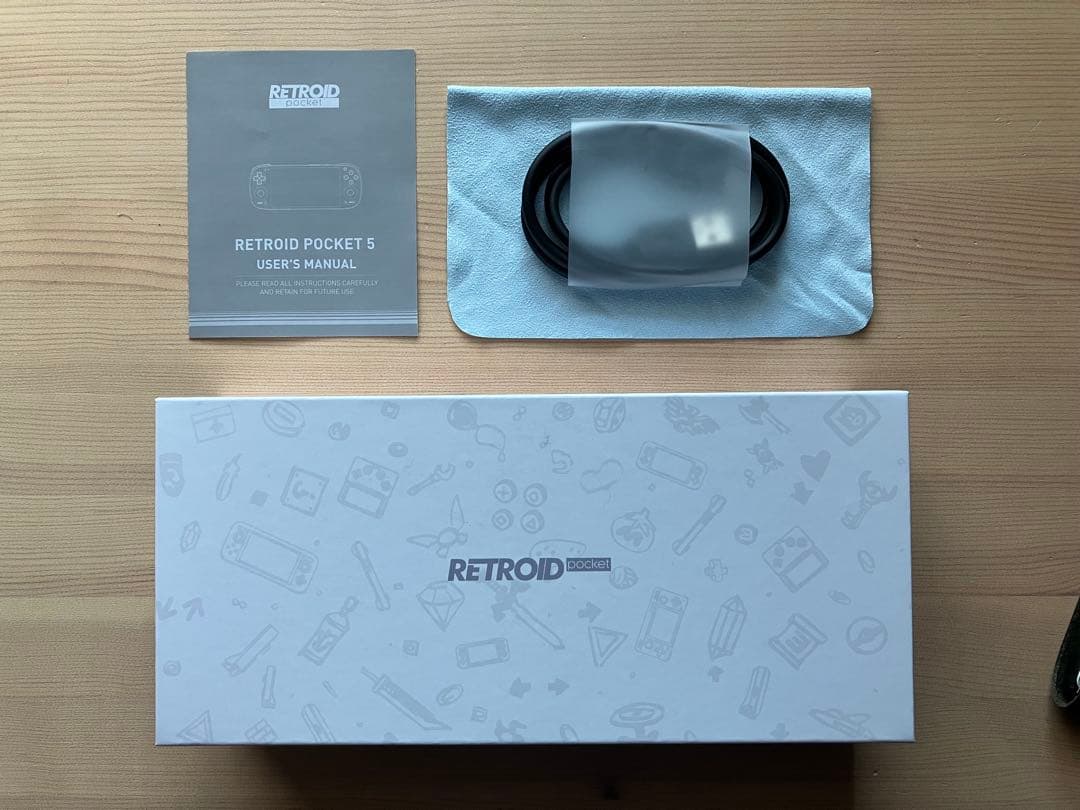 Retroid Pocket5 Black レトロイドポケット5 純正グリップ付