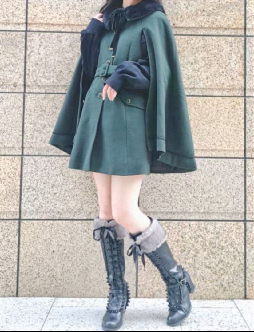 【新品未使用】axes femme ファー襟付きケープコート ダークグリーン