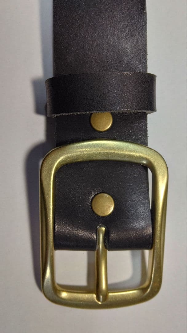 マリオ栃木レザー　ツタ＆フラワー　ソリッドブラス　ブラック　スタッズベルト