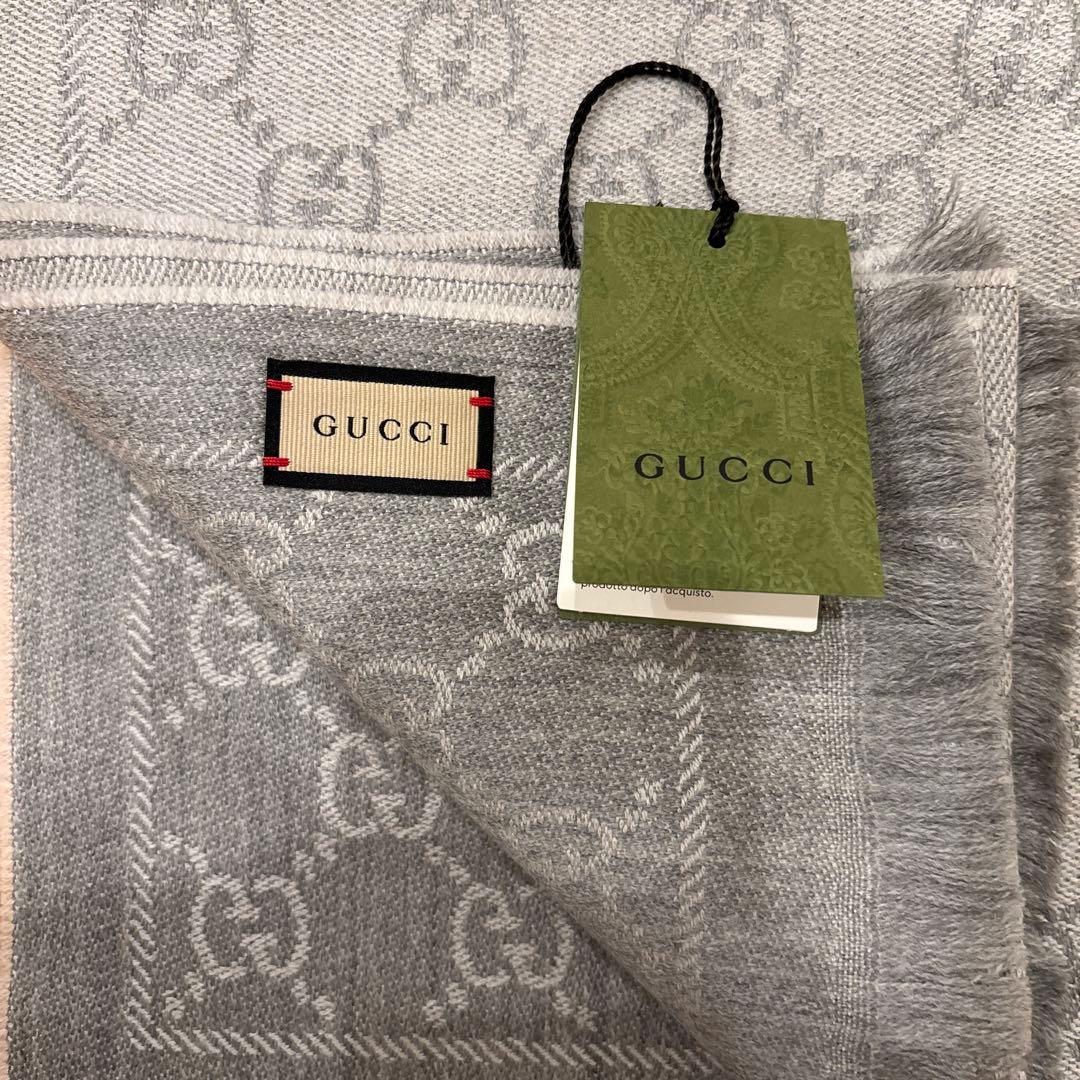 新品未使用　GUCCI ストール　マフラー　ライトグレー