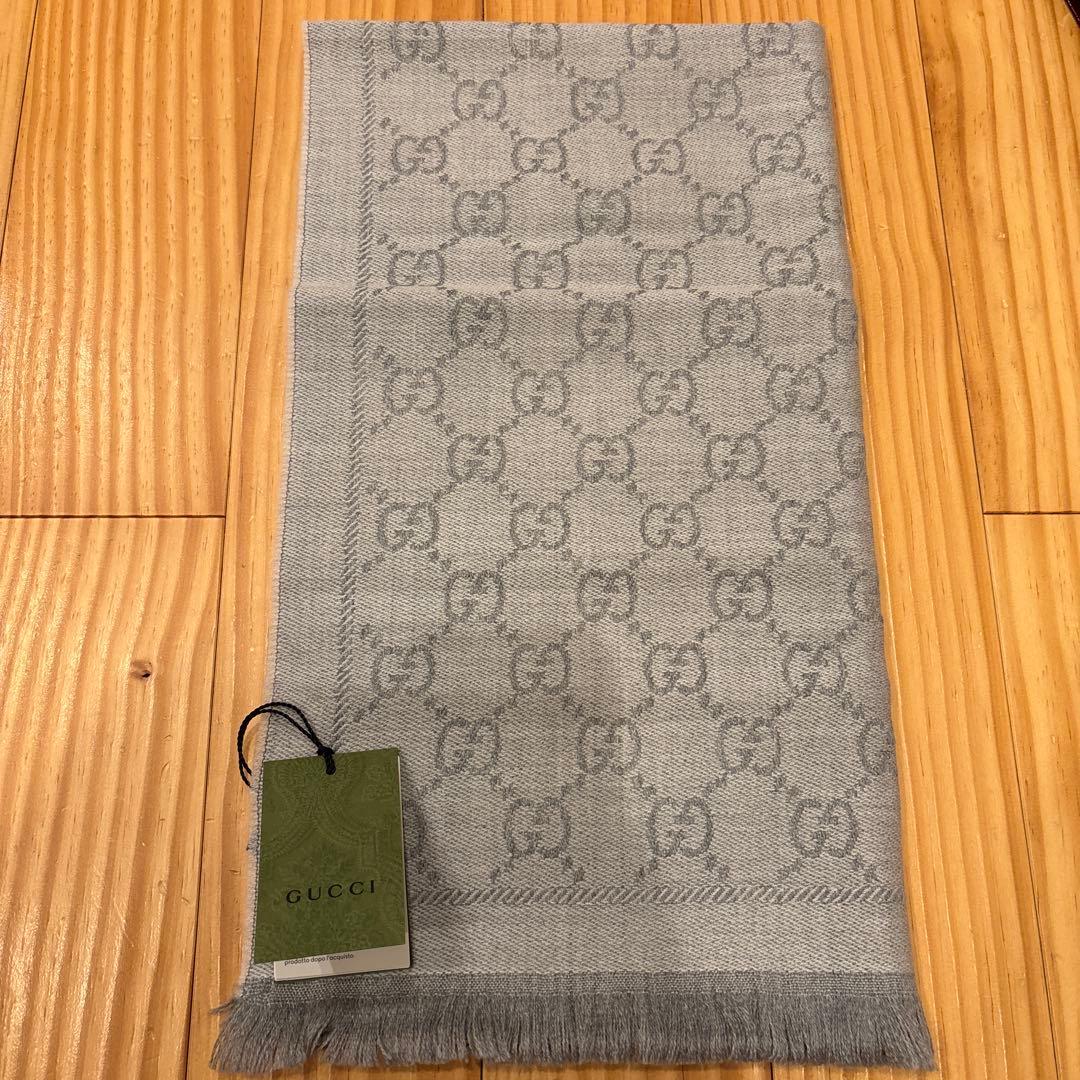 新品未使用　GUCCI ストール　マフラー　ライトグレー