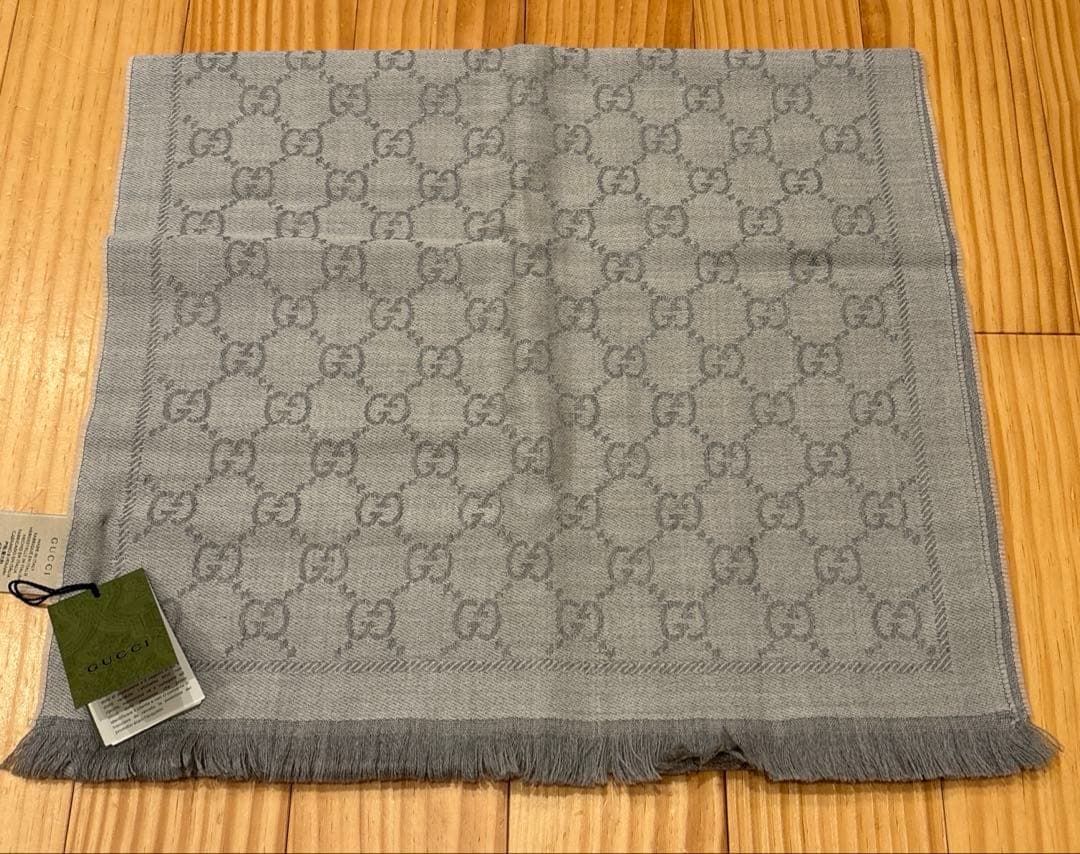 新品未使用　GUCCI ストール　マフラー　ライトグレー
