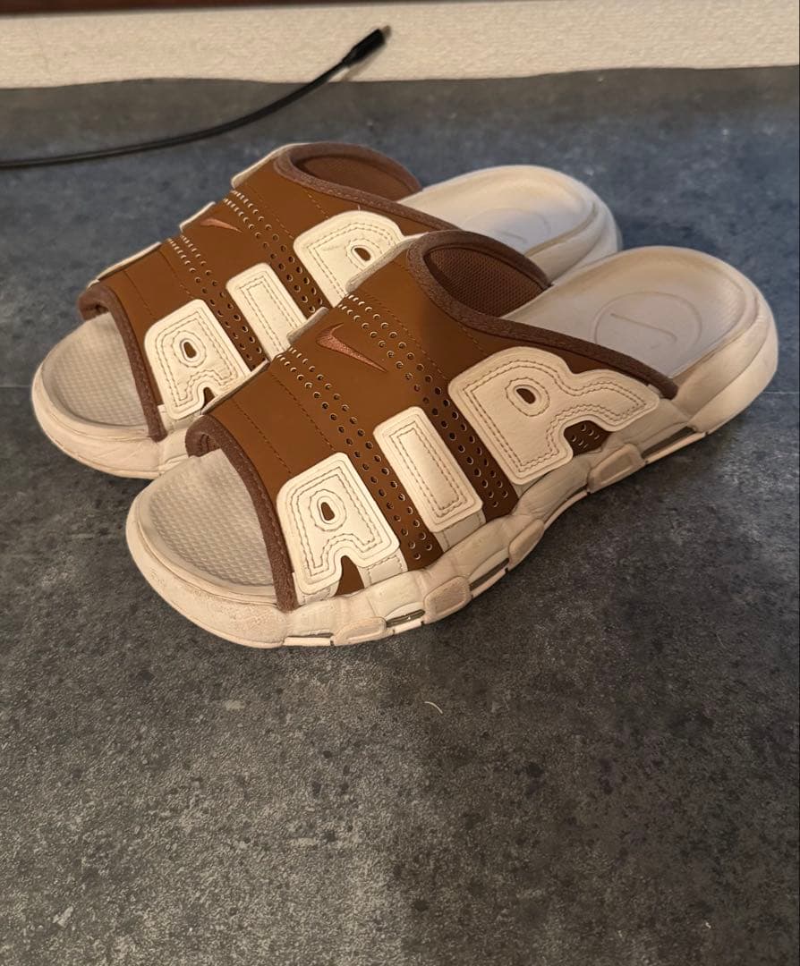 即購入可　Nike エア モア アップテンポ スライド ブラウン サンダル