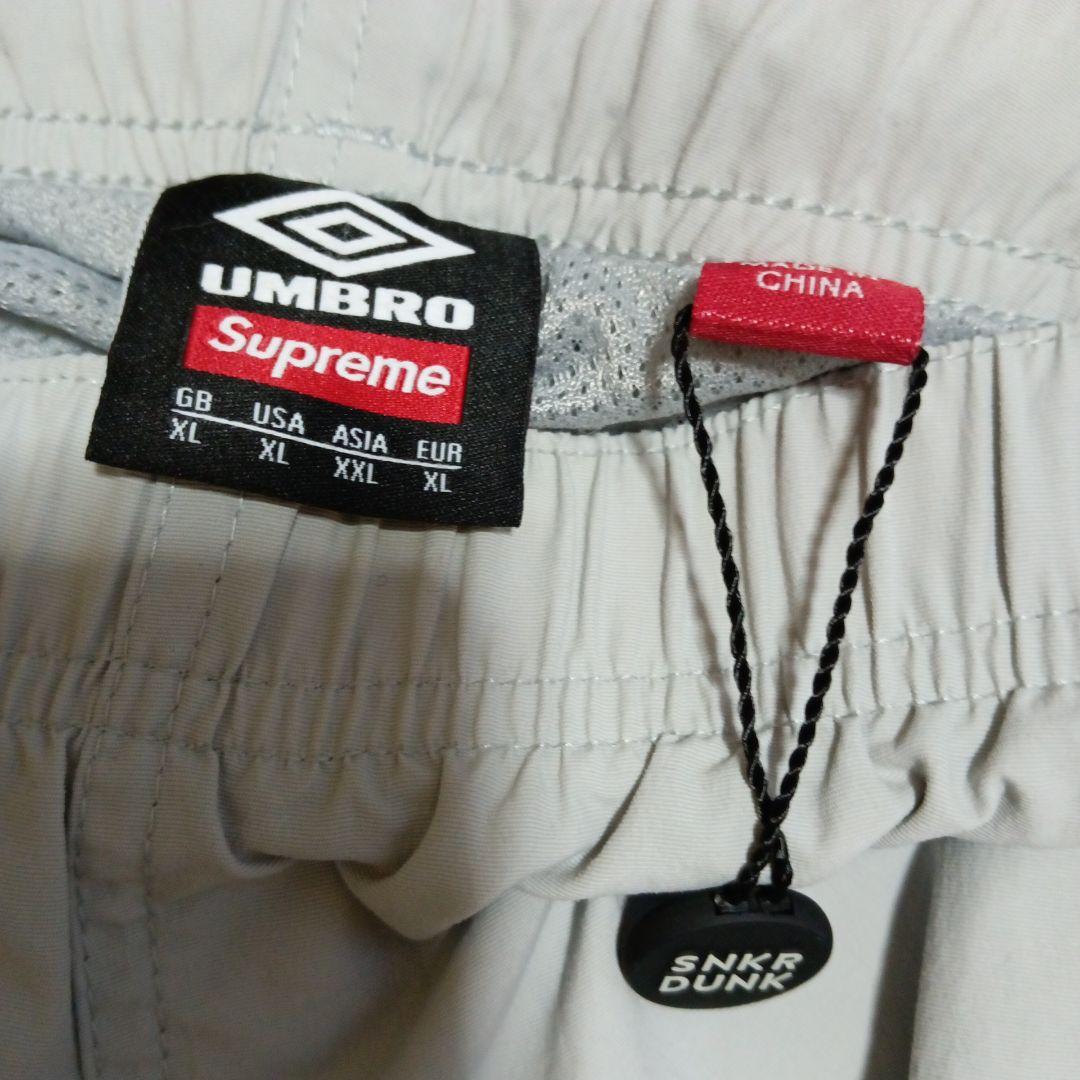 Supreme✕Umbro　グレー