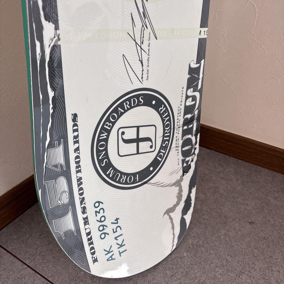 フォーラム　スノーボード　板　スノボ　ビンディング　バインディング　ボード　美品