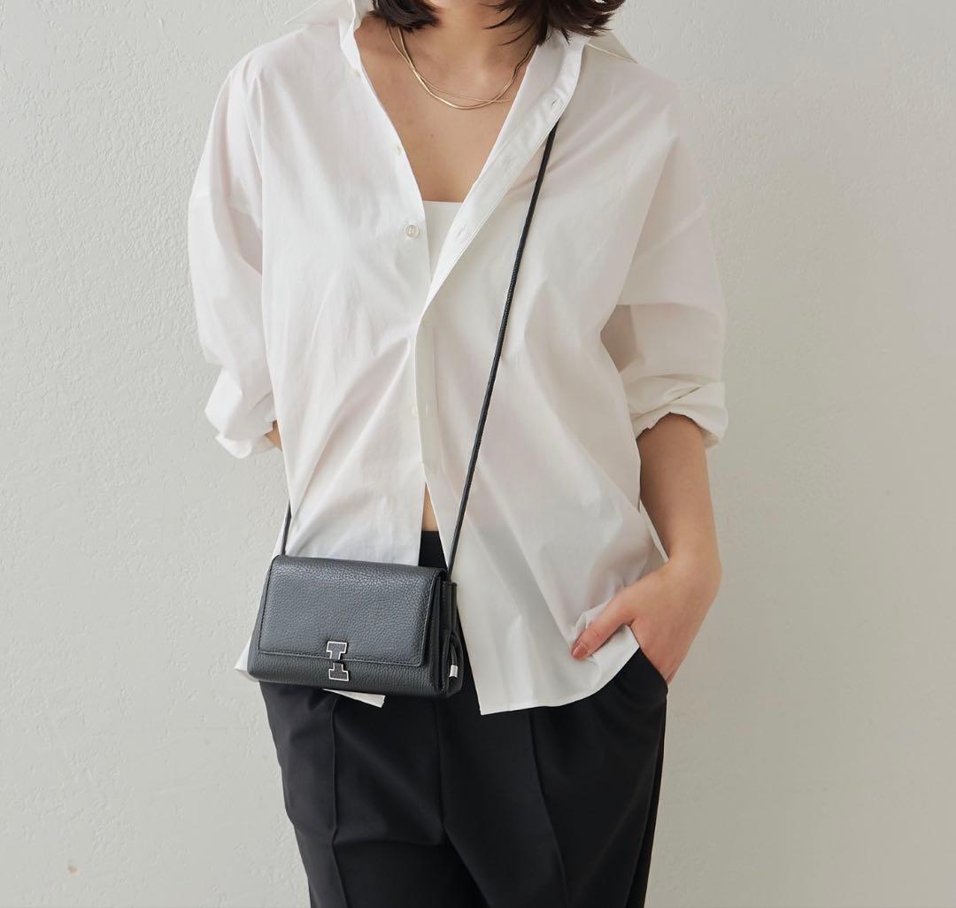 IACUCCI アバ ウォレット ショルダー CERVO ブラック