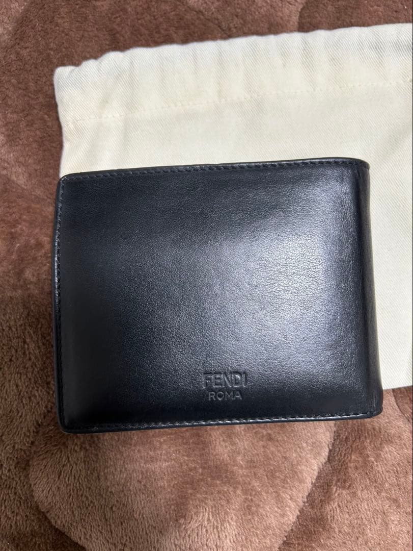 FENDI フェンディ モンスター　バグズアイ２つ折り財布　ウォレット　本革