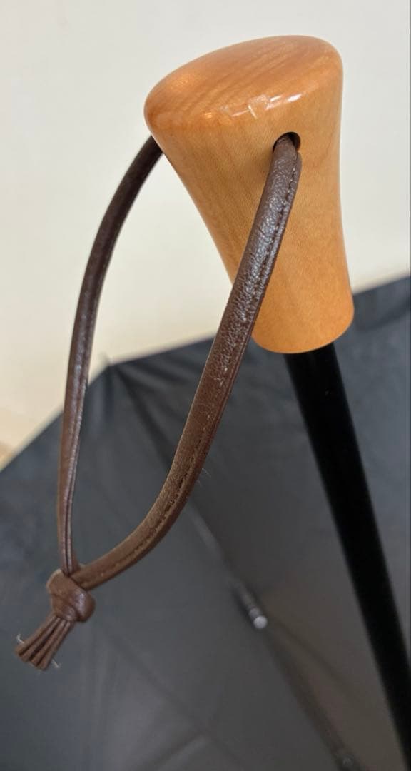 サンバリア　折りたたみ日傘　二段折　コンビ　ピンク✖️ブラック　木ストレート手元