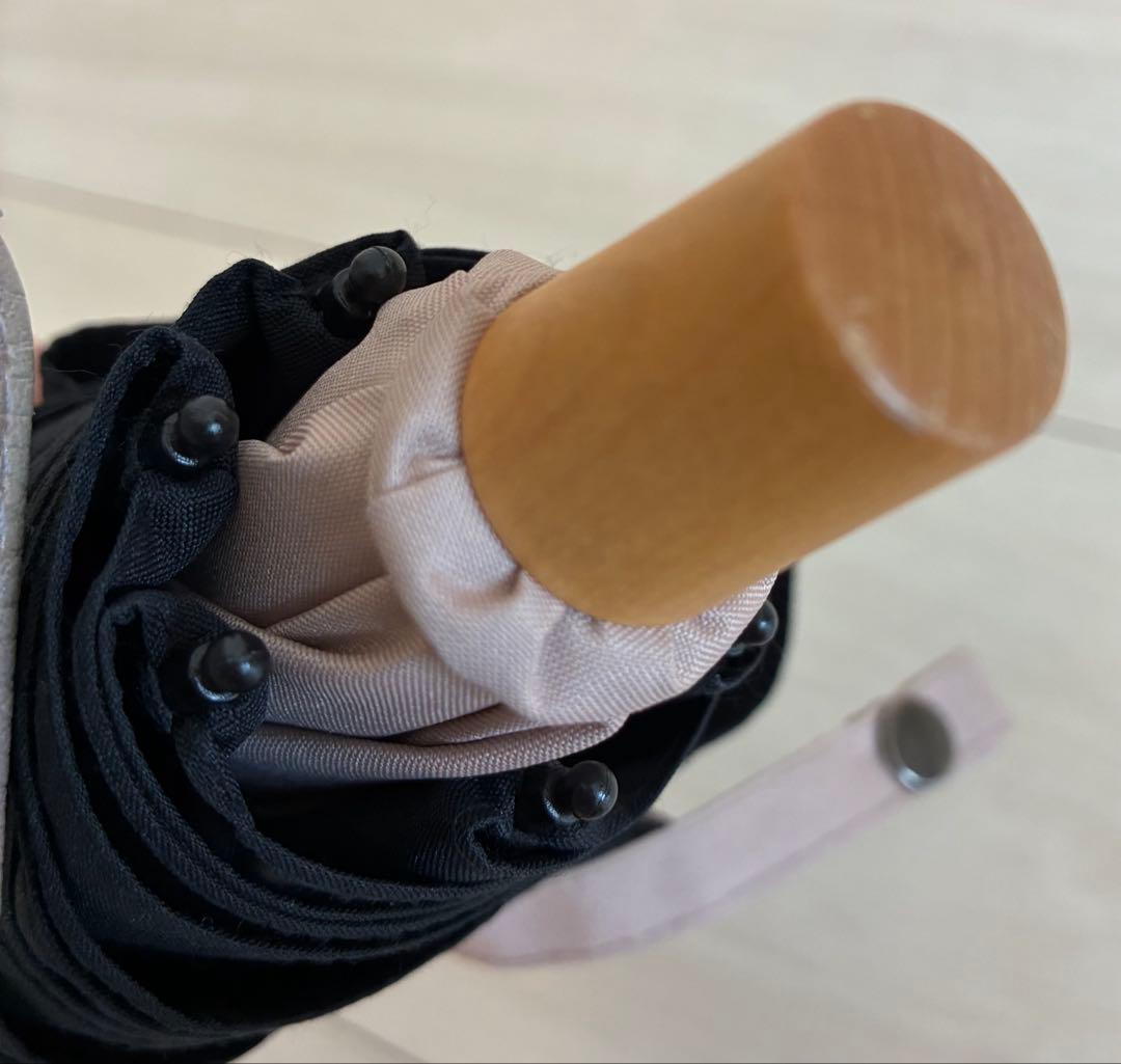 サンバリア　折りたたみ日傘　二段折　コンビ　ピンク✖️ブラック　木ストレート手元