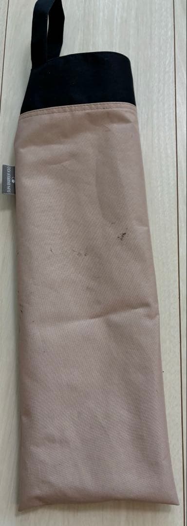 サンバリア　折りたたみ日傘　二段折　コンビ　ピンク✖️ブラック　木ストレート手元