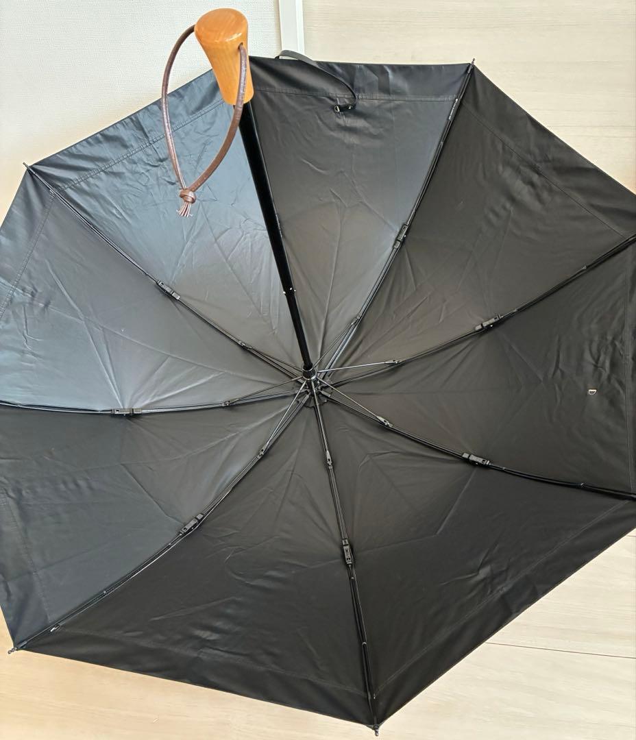 サンバリア　折りたたみ日傘　二段折　コンビ　ピンク✖️ブラック　木ストレート手元