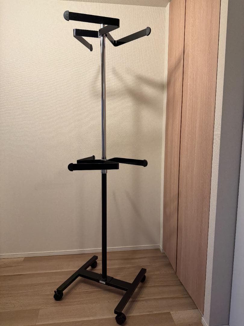 通販生活　フロンテア　回転ハンガー　森の服