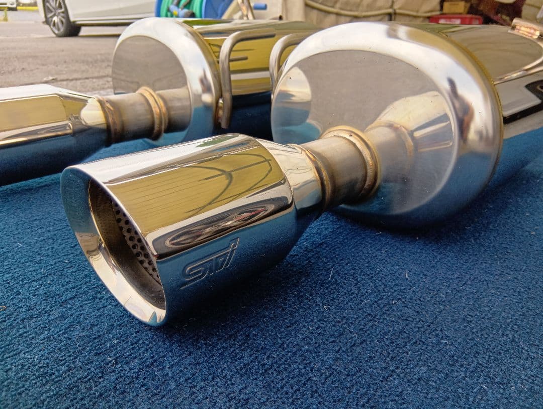 レヴォーグ　ＶＮＨ ２.４ ＳＴＩパフォーマンスマフラー