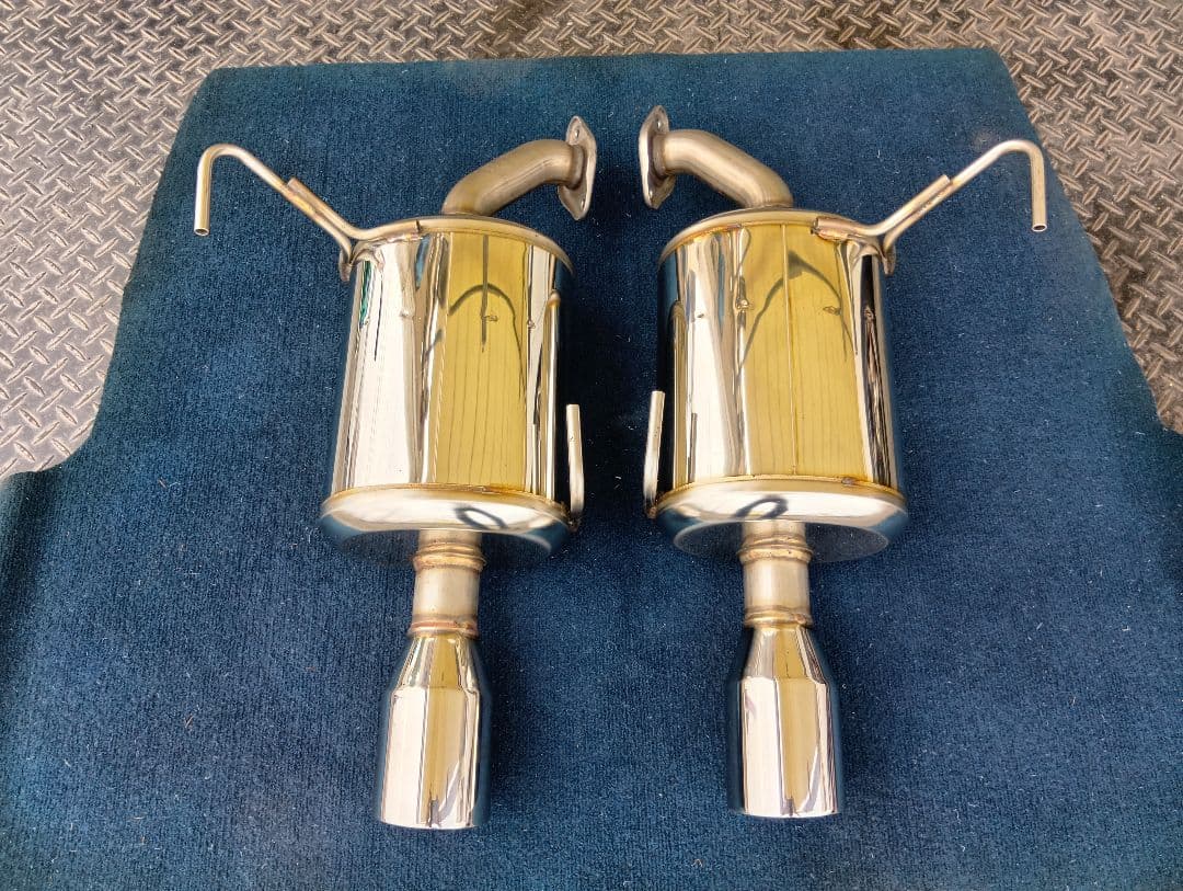 レヴォーグ　ＶＮＨ ２.４ ＳＴＩパフォーマンスマフラー