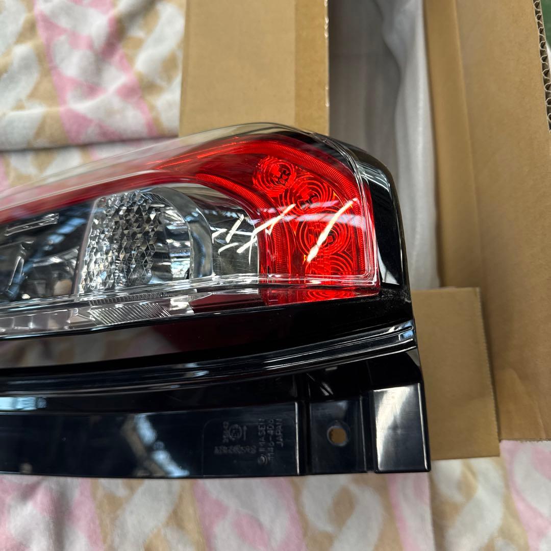 日産ルークスＢ40〜45.46など右テールランプLED 美品