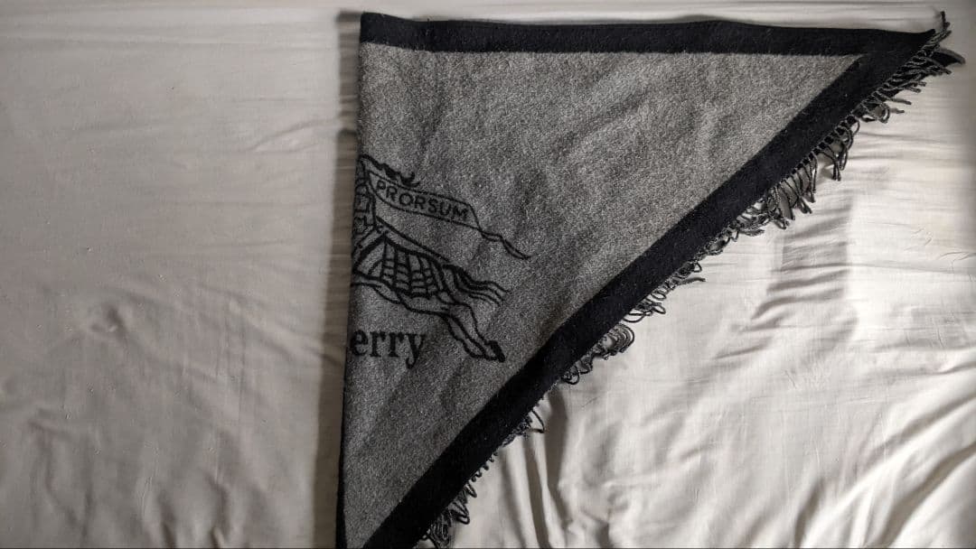 ★超希少★Burberry バーバリー 三角形マフラー 黒・グレー