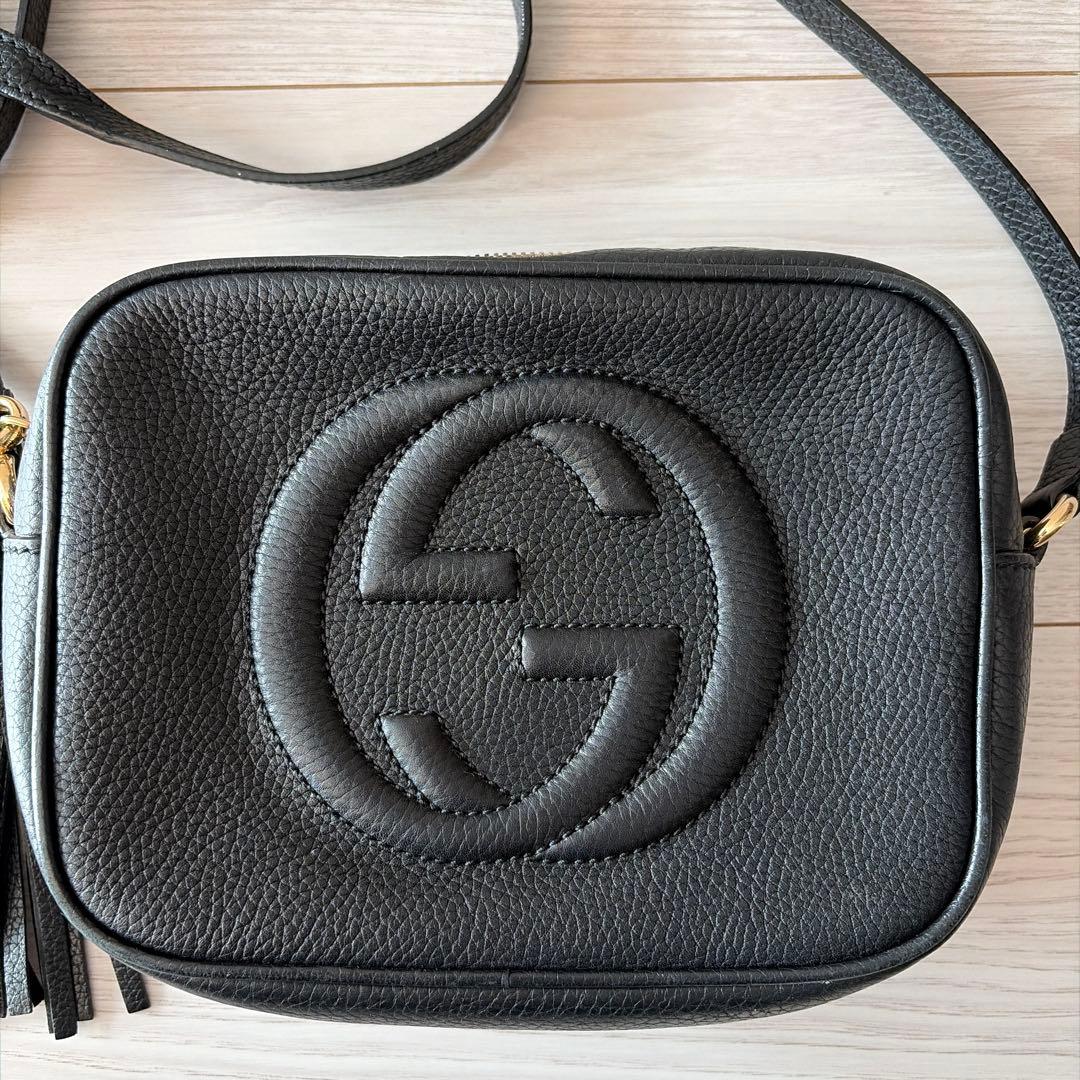 GUCCI グッチ ソーホー ディスコ レザー ショルダーバッグ 斜めがけ 黒