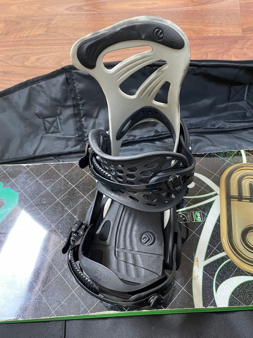 011 Artisticボード+ビンディング+ブーツ+袋セット