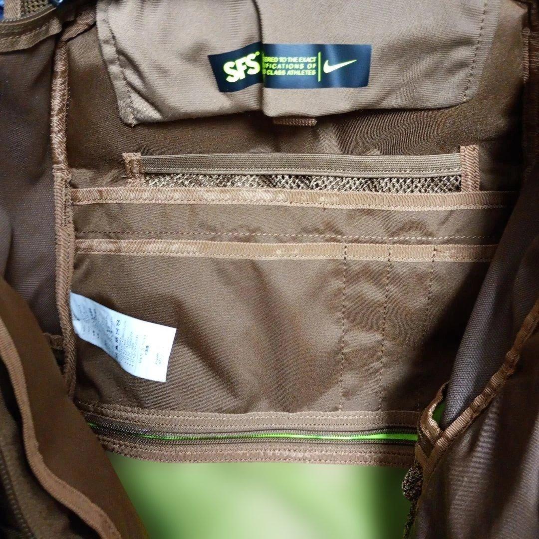 【美品】NIKE ナイキ　SFS レスポンダーバックパック