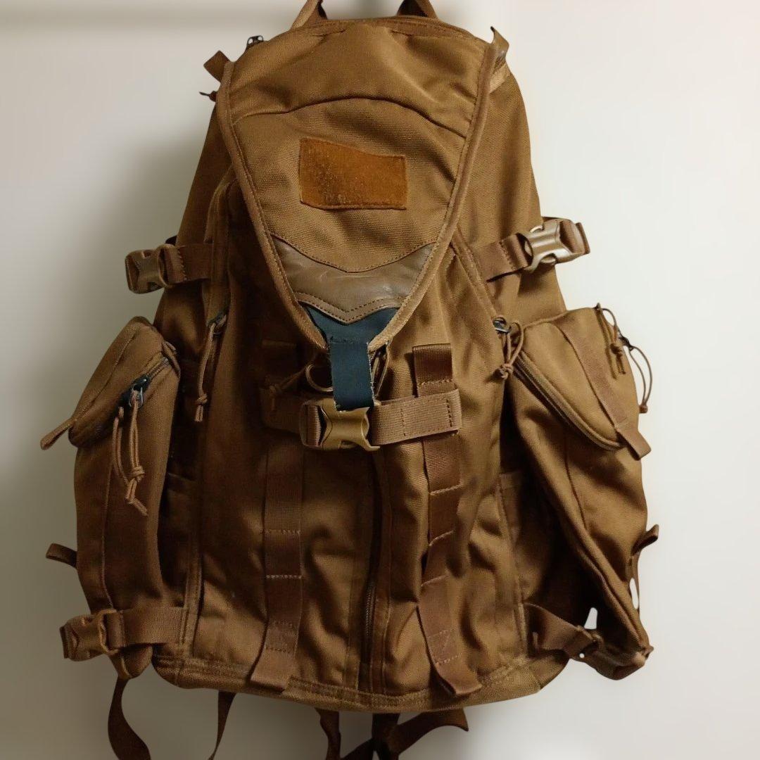 【美品】NIKE ナイキ　SFS レスポンダーバックパック