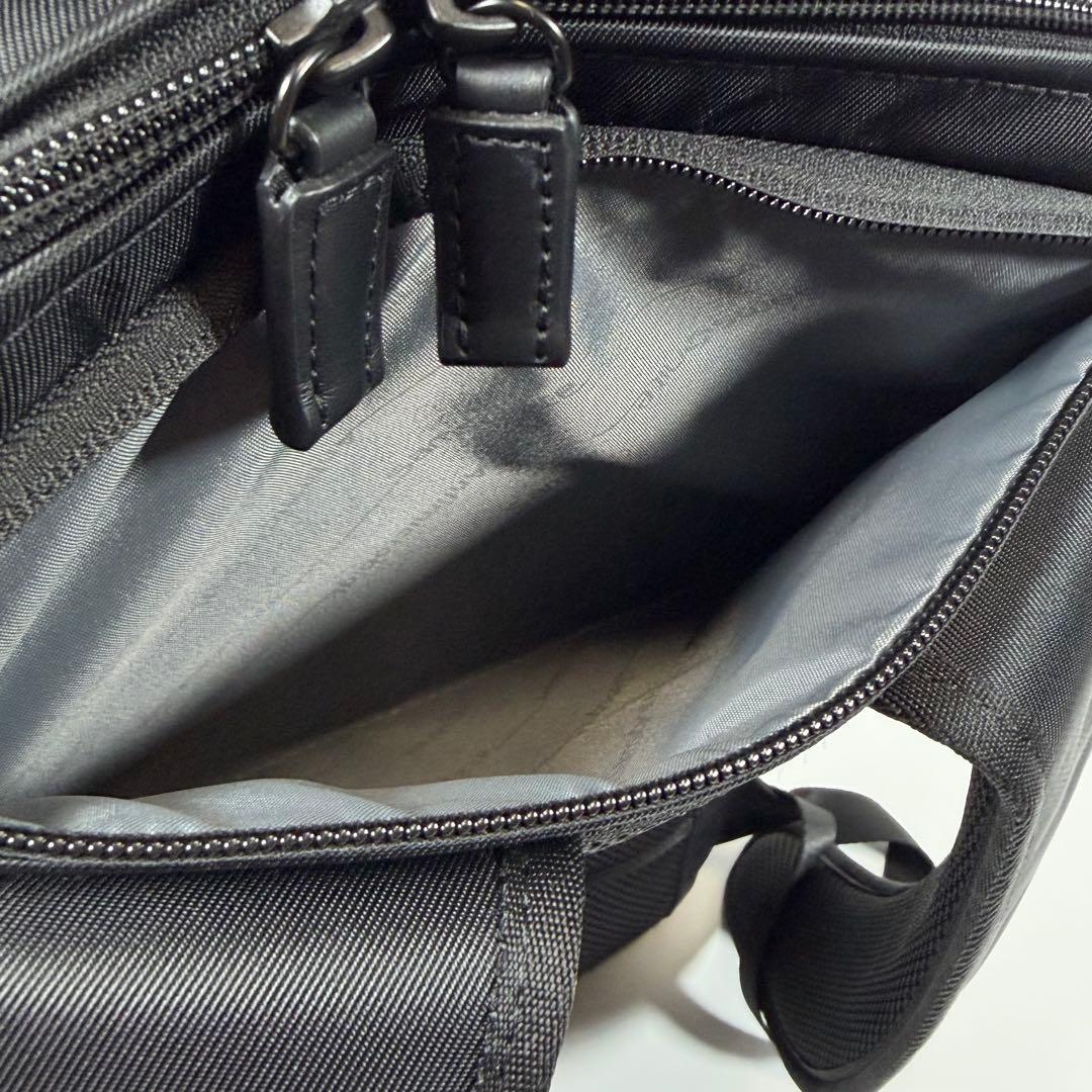 【未使用に近い】サムソナイト　ビジネスリュック　デボネア5 バックパックM 黒