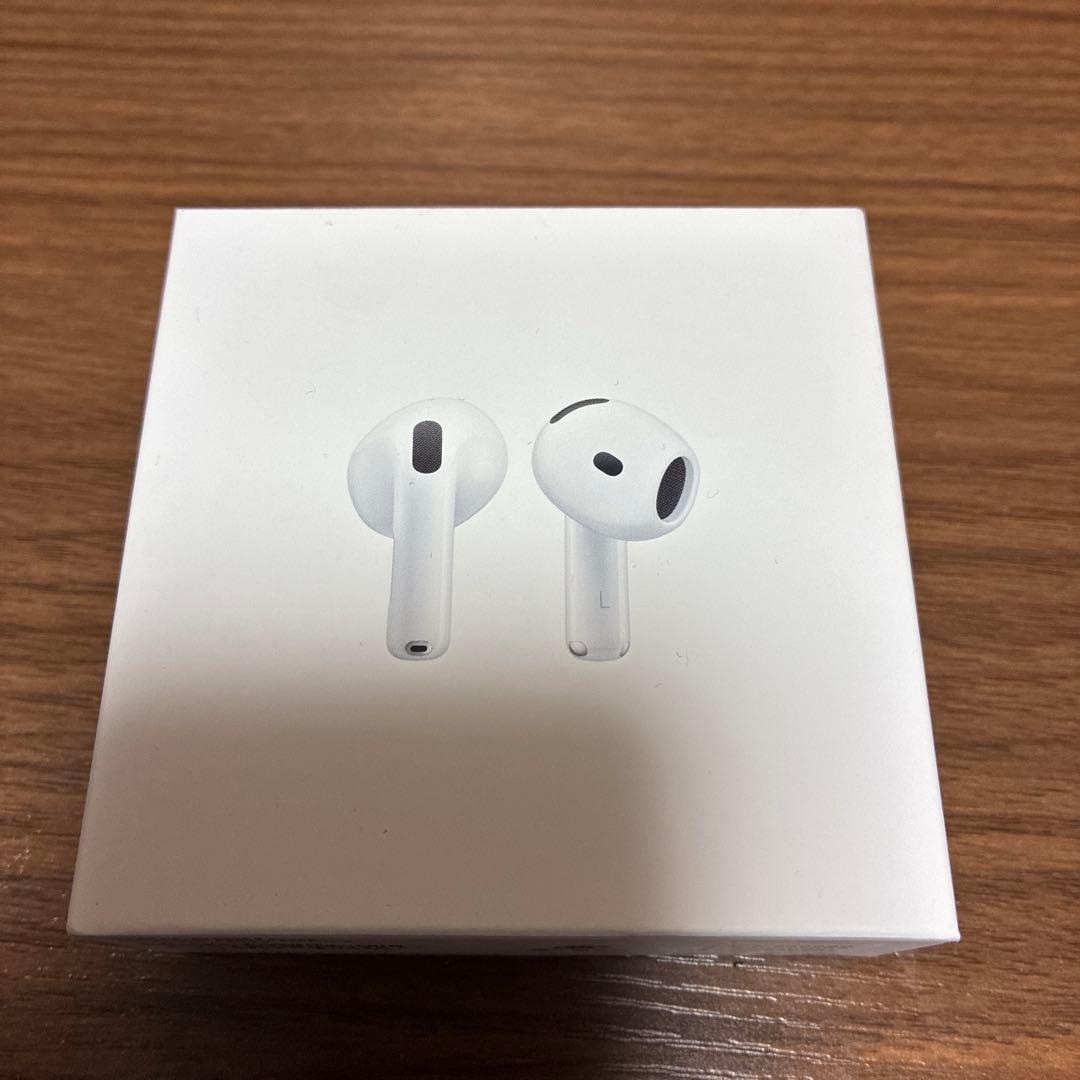 Apple AirPods 4 ホワイト 本体 ケース付き