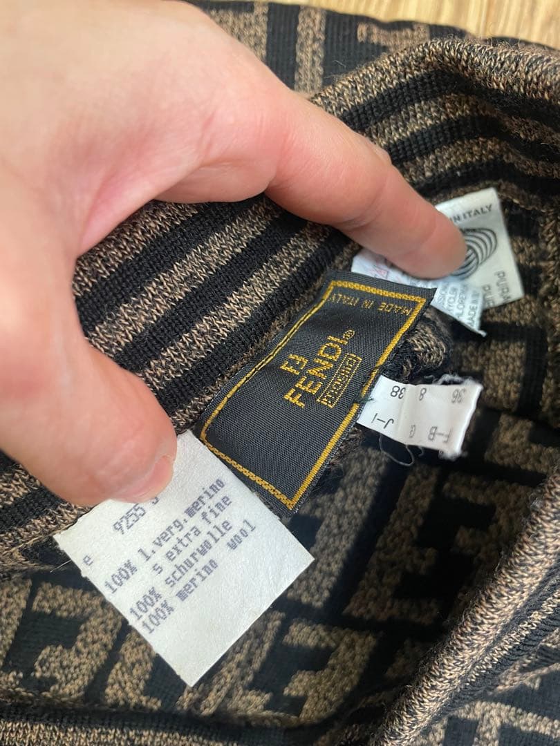 FENDI タイトスカート ブラック ゴールド ズッカ柄