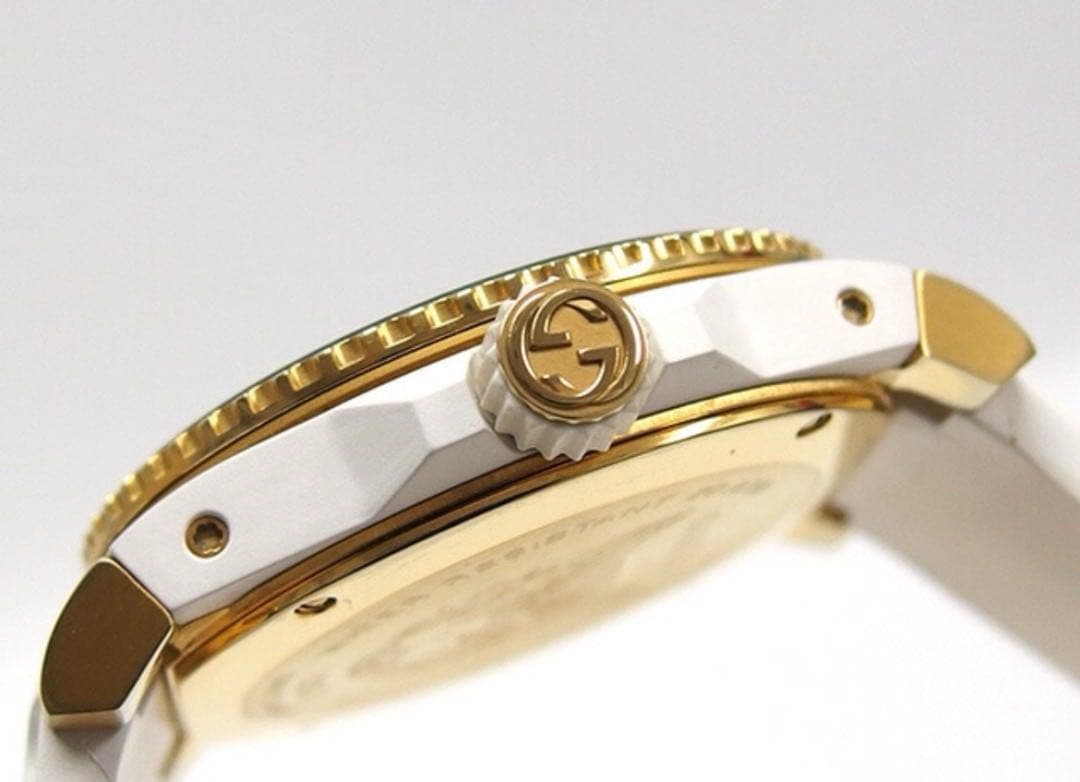 GUCCI DIVE 猫モチーフ ラバーベルト時計