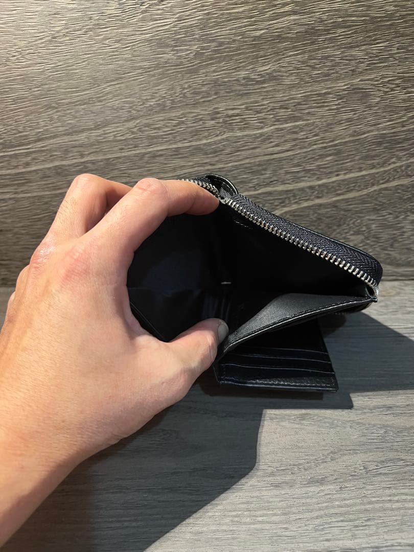 はる｜④本革二つ折り財布｜ラウンドファスナーダガー ｜純銀ロゴ