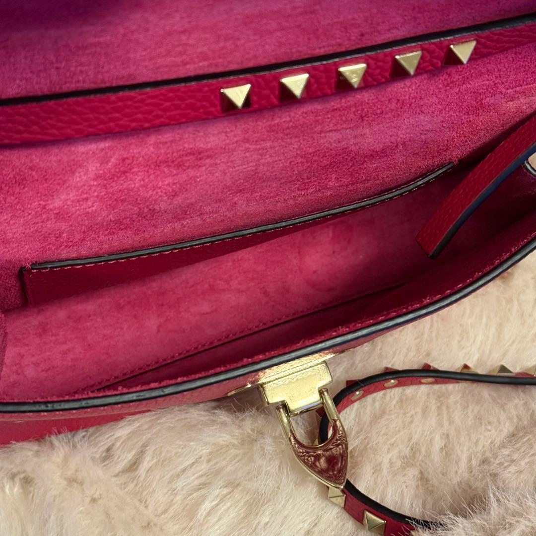 VALENTINO ピンク ガラヴァーニ ロックスタッズ ショルダーバッグ