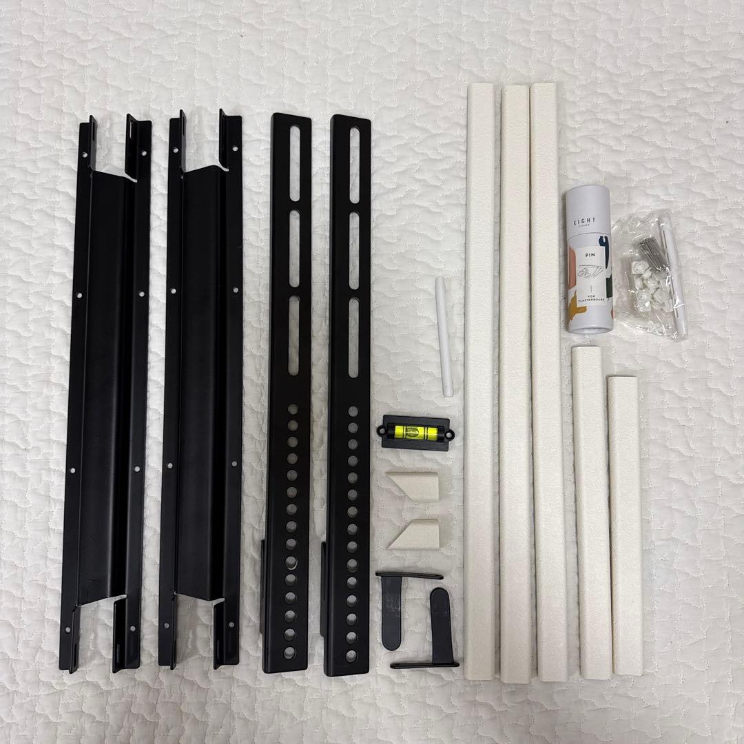 エイトリビング FLOAT 壁掛けテレビ金具 賃貸OK 配線モールなどセット