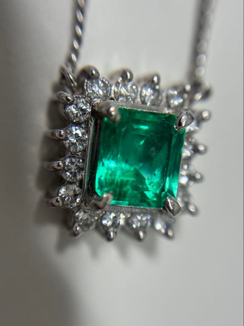良品 エメラルド プラチナ ダイヤ ネックレス E1.04ct D0.27ct