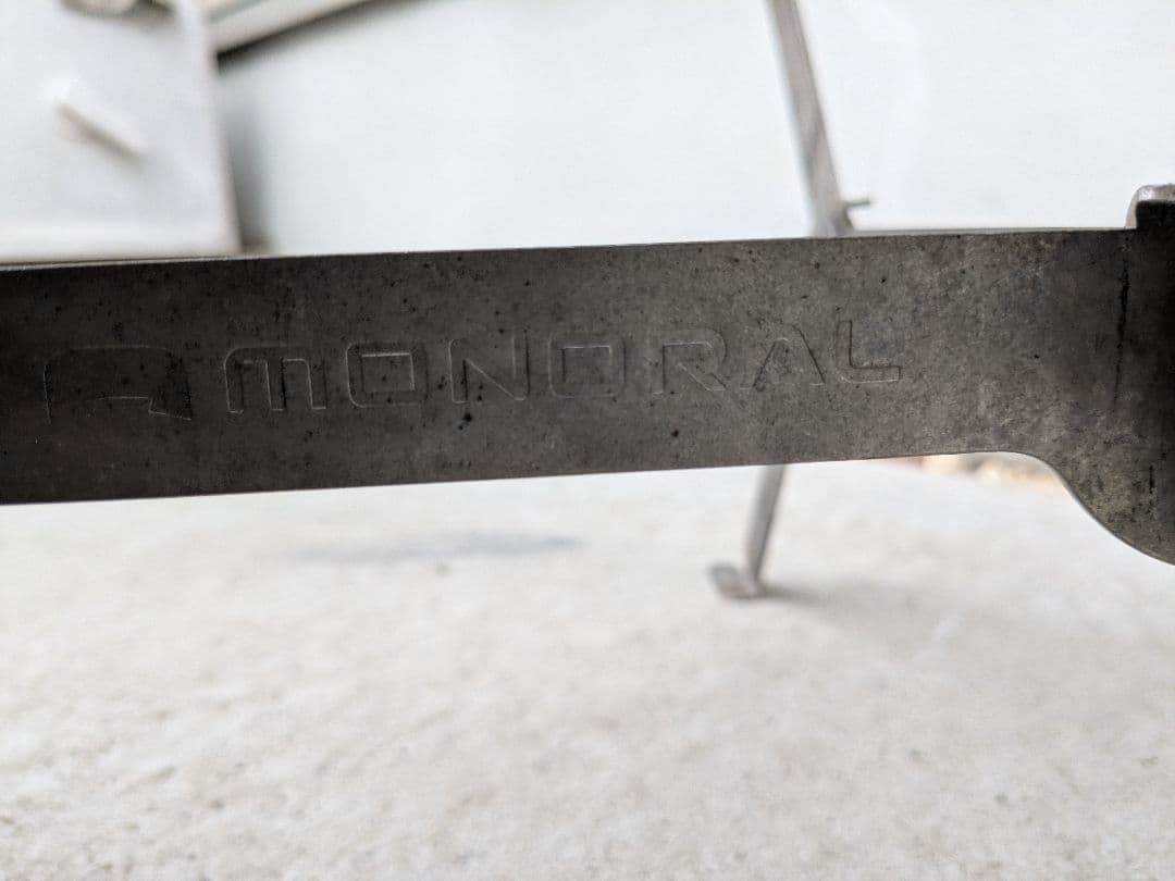 モノラル　MONORAL ワイヤーフレーム　焚き火台　五徳付き