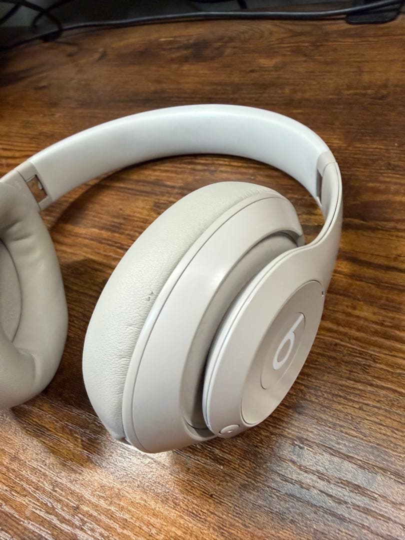 Beats Studio Pro サンドストーン - ワイヤレスヘッドフォン