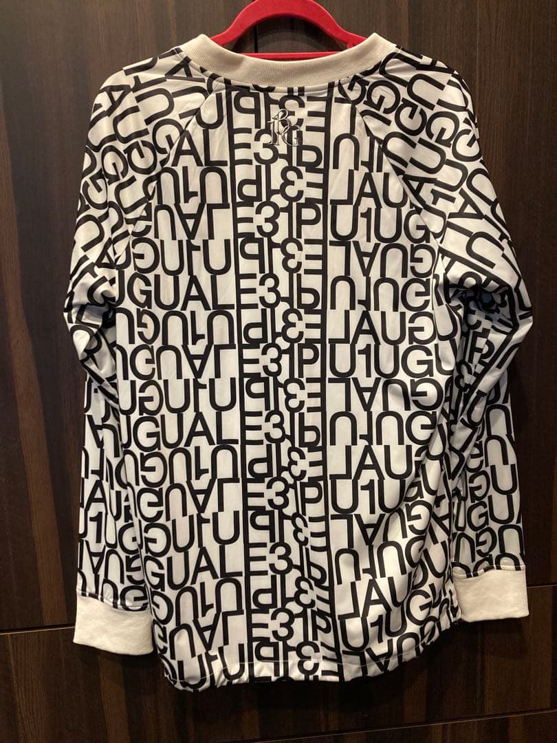 1PIU1UGUALE3 GOLF スニードジャック 長袖 V