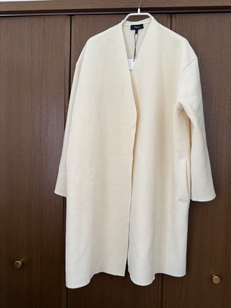 Theory ノーカラージャケット アイボリー
